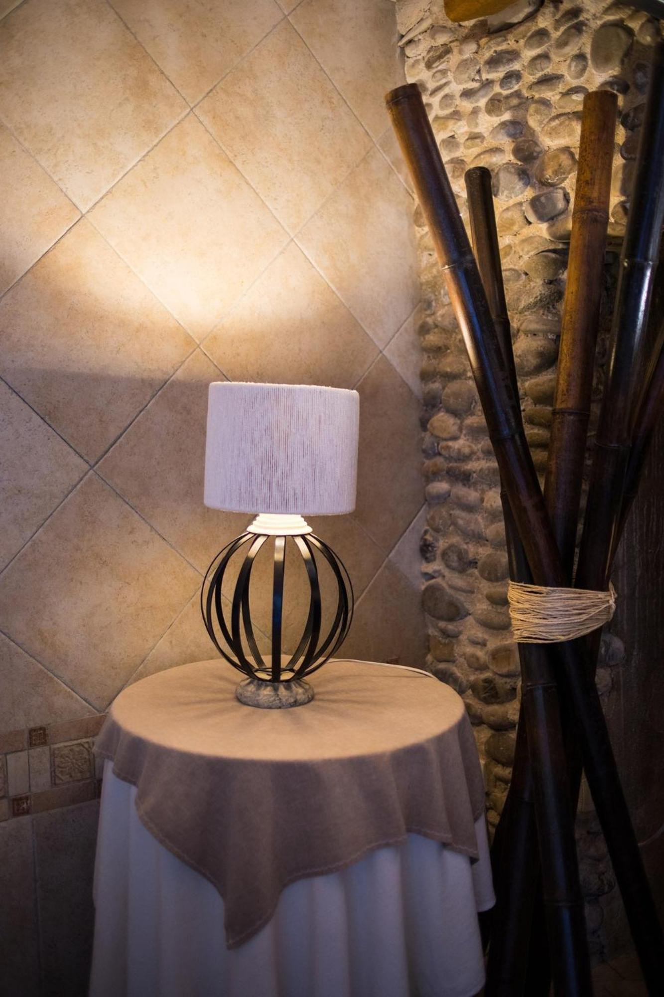 In Provence - Experience Atypique Hotel Venelles