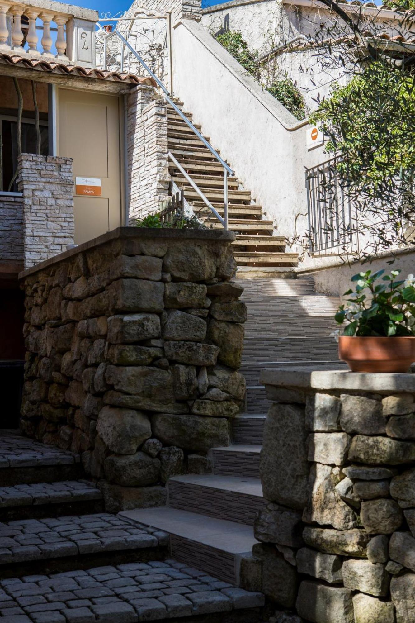 In Provence - Experience Atypique Hotel